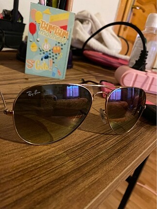 Rayban güneş gözlüşü