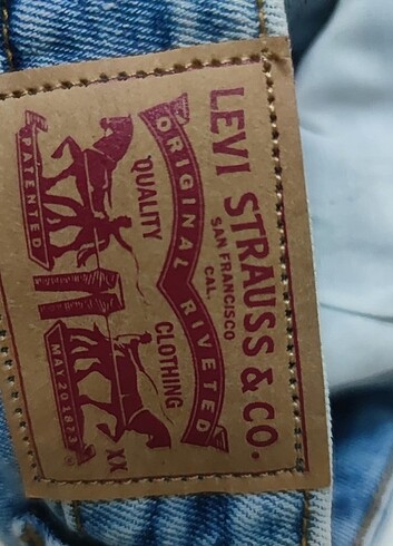 27 Beden Levi's kadın şort 