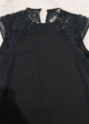 Siyah V Yaka Fırfırlı Midi Elbise - Görsel 3