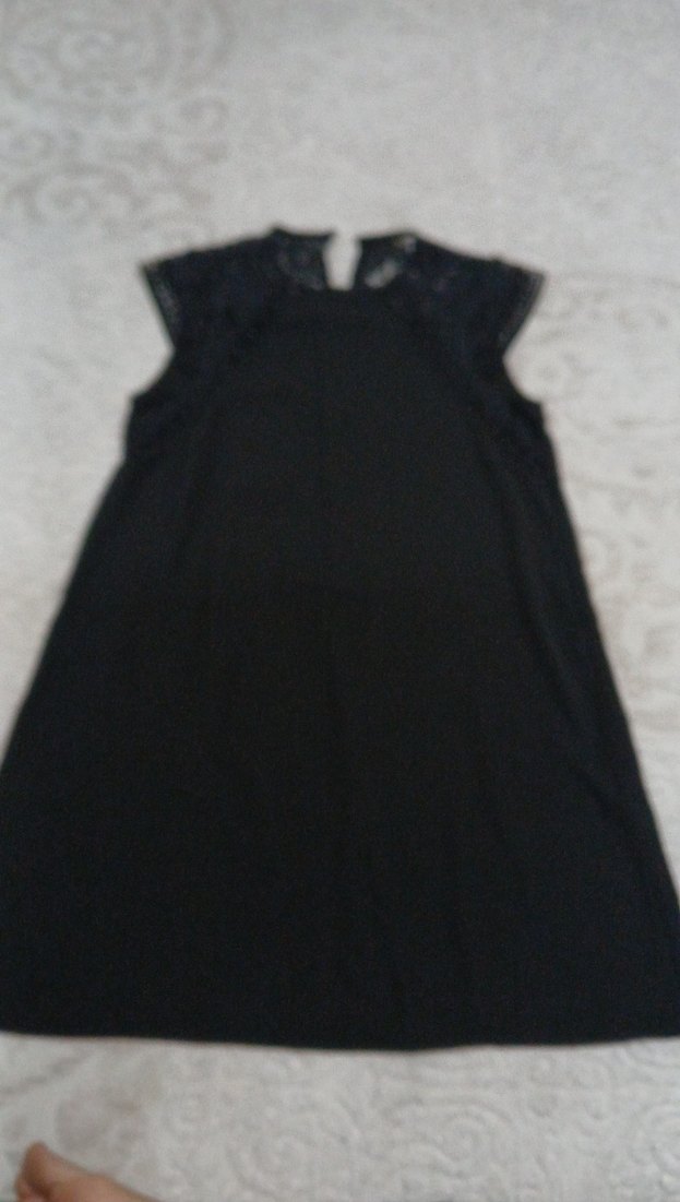 Siyah V Yaka Fırfırlı Midi Elbise - Görsel 2