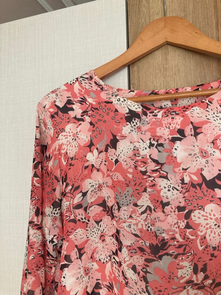 Pembe Çiçek Desenli Bluz - Görsel 3