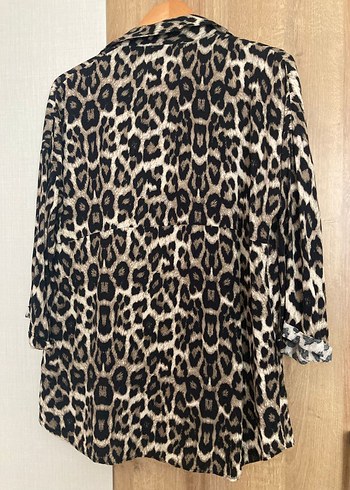 Leopar Desenli Kadın Salaş Gömlek - Görsel 2