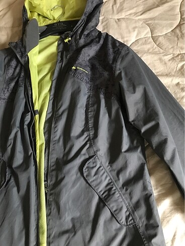 Decathlon Bayan yagmurluk