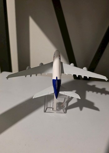 Beden Renk FedEx Uçak Modeli Standlı Beyaz