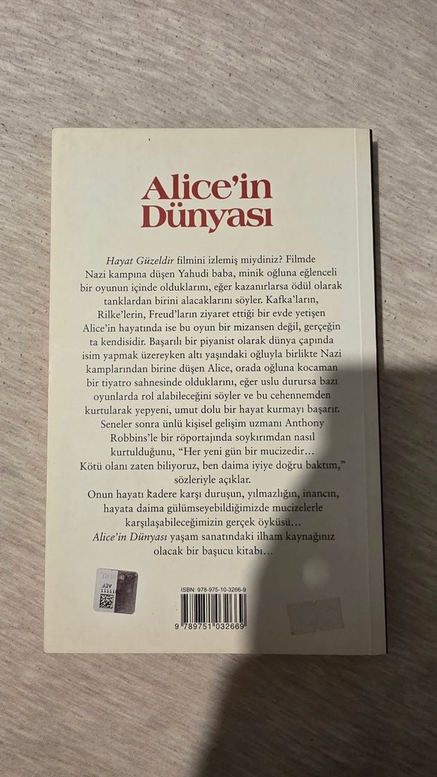 Alice'in Dünyası - Caroline Stoessinger - Görsel 2