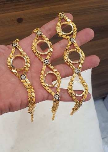 Zarif Zincir Detaylı Altın Bileklik
