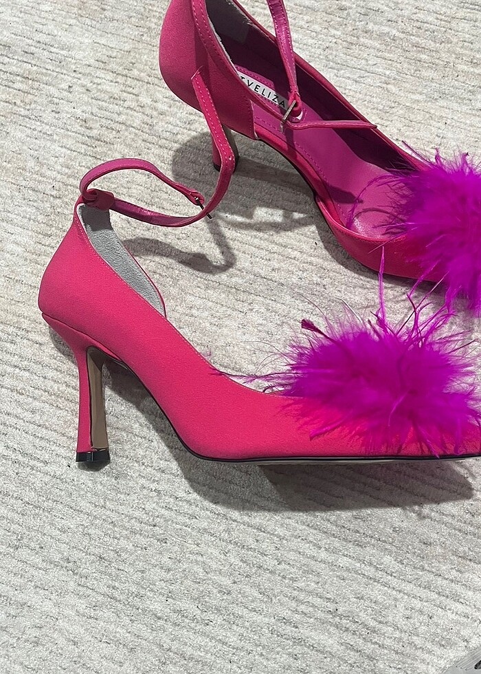 Pembe Tüylü Topuklu - Görsel 3