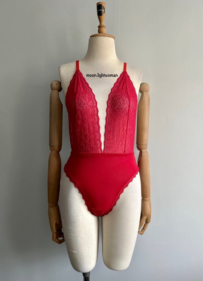 Kırmızı Dantel Detaylı Askılı Bodysuit - Görsel 3