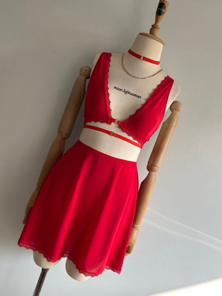 Tasarım Etek Bra-Sütyen Takım - Görsel 3