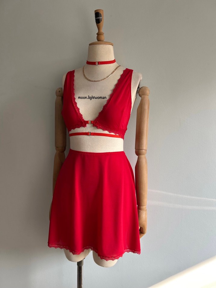 Tasarım Etek Bra-Sütyen Takım - Görsel 2