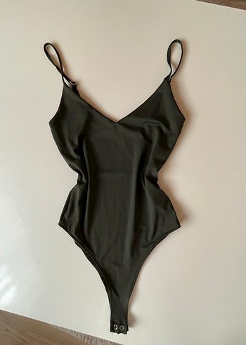 stradivarius haki body