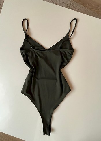 Stradivarius stradivarius haki body
