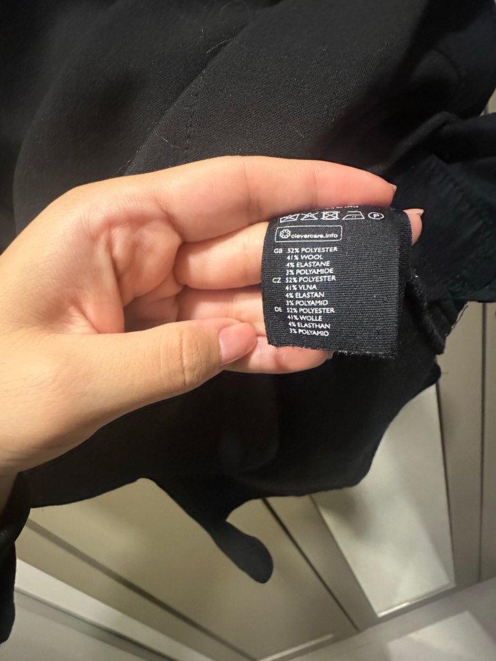 Düğmeli Siyah Uzun Kollu elbise - Görsel 4