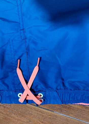 #Erkek şort .Yenidir..arkada nokta leke.. - Görsel 3