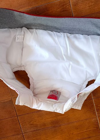 #Çocuk yelek mont #Lcv yenidir, altta çok ufak leke. - Görsel 6