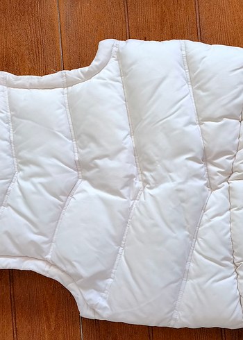 #Çocuk yelek mont #Lcv yenidir, altta çok ufak leke. - Görsel 4