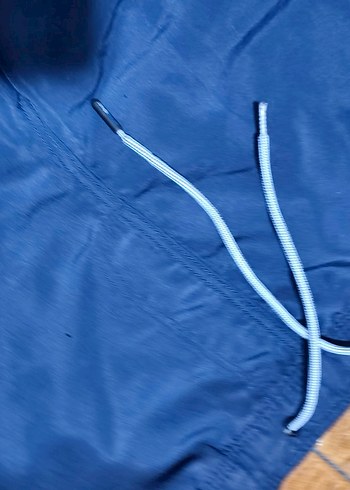 #Jack Jones erkek şort..İki nokta kusur ve arkada leke.. - Görsel 2