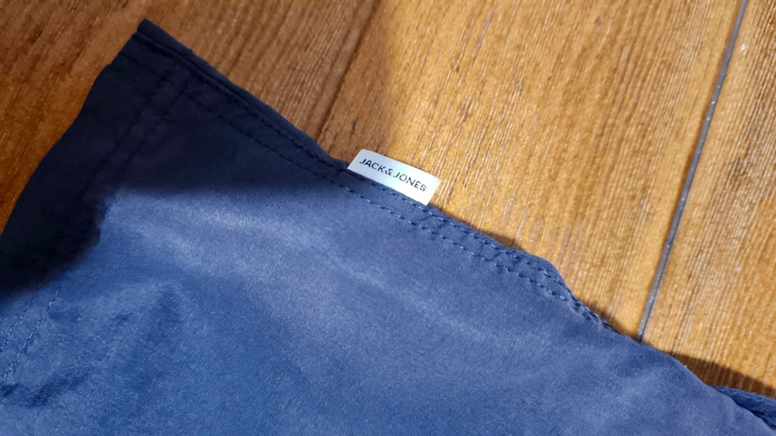 #Jack Jones erkek şort..İki nokta kusur ve arkada leke.. - Görsel 5