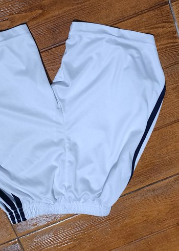 #Adidas Fenerbahçe çocuk şort..Beşiktaşlısı ve . - Görsel 3