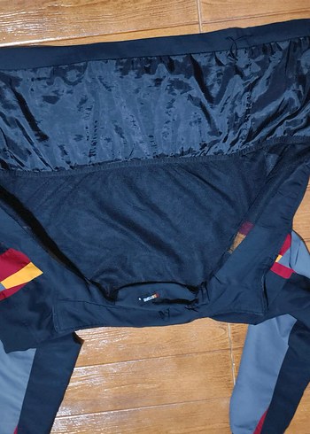 #Galatasaray mevsimlik mont..GS store ürünü - Görsel 3