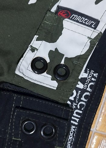 #Şık şort..Ön yapışkan arkası az sökük, dikilir..Eni çekilince - Görsel 8