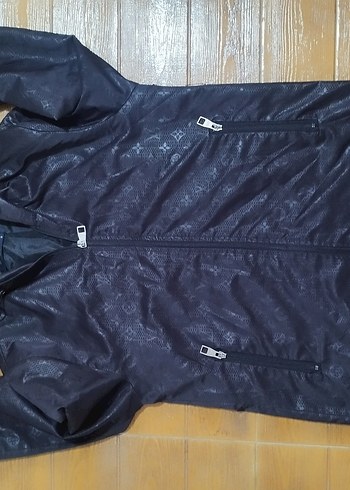 LC Waikiki m