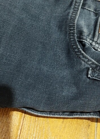 30 Beden #Mavi jeans pantolon.Boyu 95 paca 17 Beli 40 Aynısının gri, Mavi