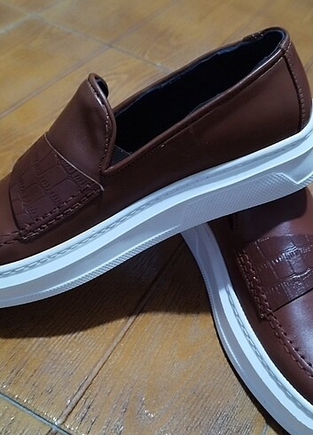 #KemalTanca şık rahat ayakkabı..Mağazasında 4500 TL..Aynısının a - Görsel 2