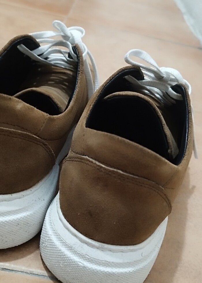 #KemalTanca şık rahat ayakkabı..Mağazasında 4500 TL..Aynısının a - Görsel 2