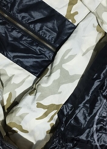 xl Beden siyah Renk #G-Star Raw ünlü Hollanda malı Mevsimlik şık mont..Ön ufak fermu