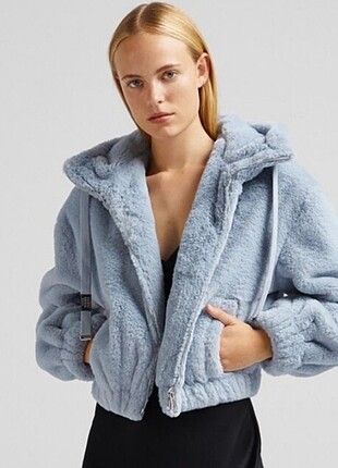 Bershka Peluş Ceket
