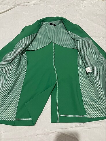 42 Beden yeşil Renk trendyol yeşil kruvaze blazer