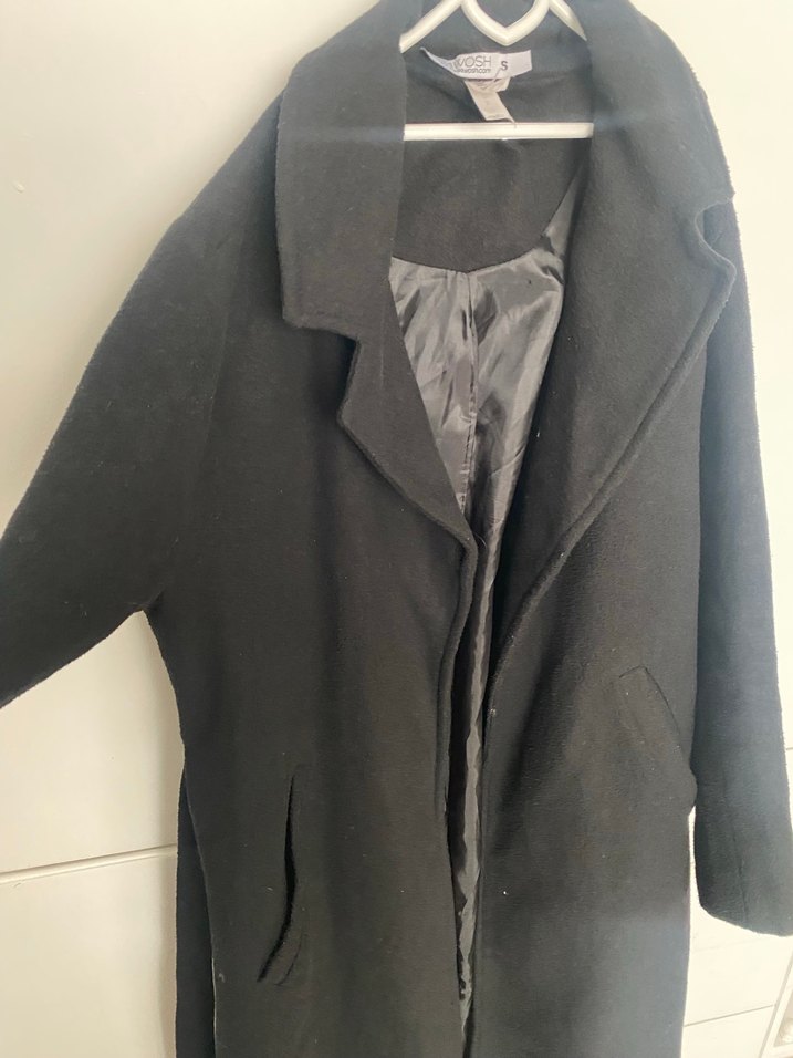 Siyah Uzun Yün Kadın Kaban - Görsel 3