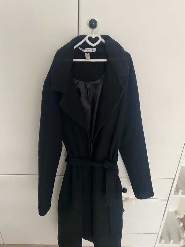 Siyah Uzun Yün Kadın Kaban - Görsel 4