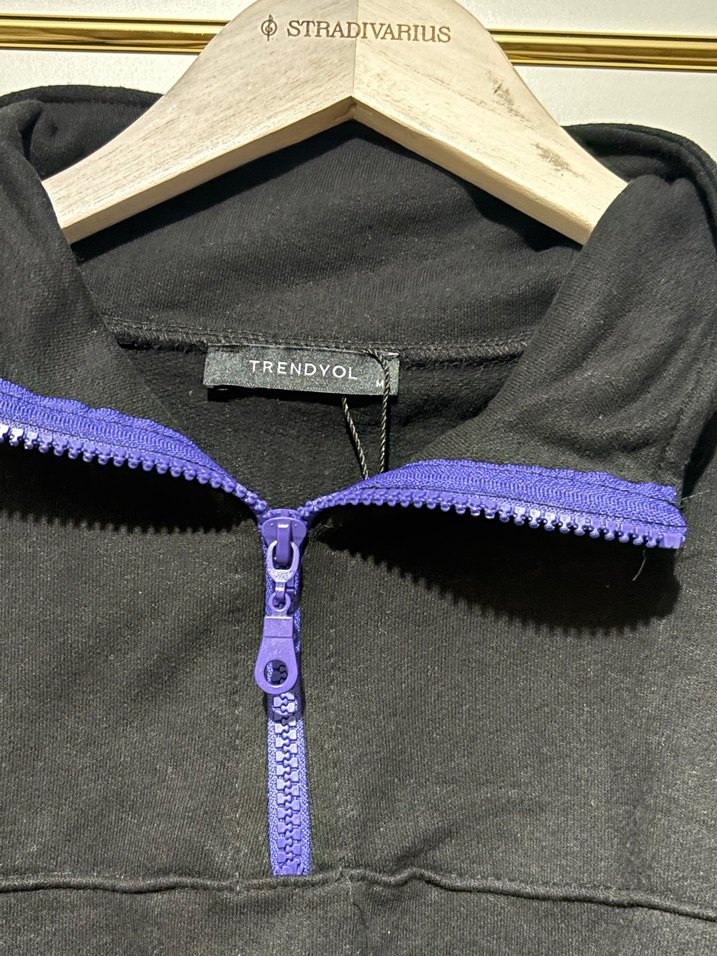 Yarım Fermuarlı Siyah Mini Sweatshirt - Görsel 2