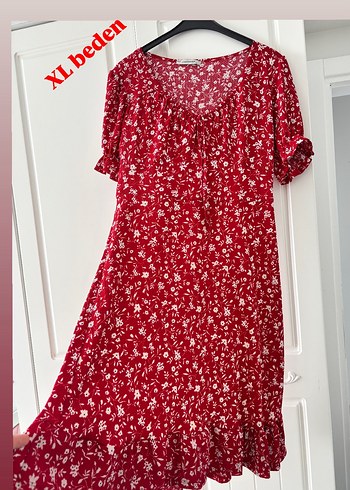 Trendyol & Milla Kirmizi Cicekli Xl Elbise