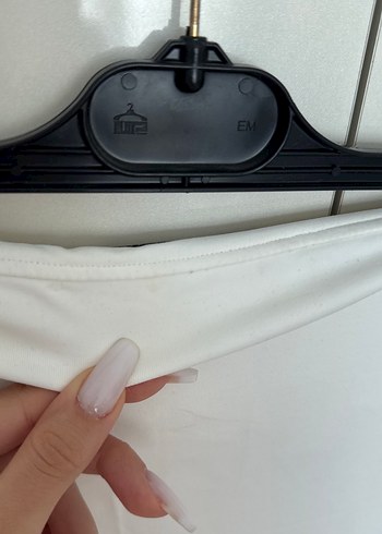 Beyaz Straplez Uzun Elbise - Görsel 4