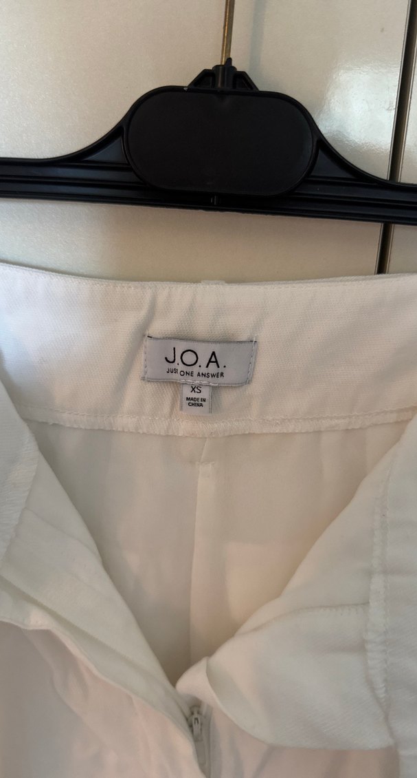 Kadın Beyaz Kemerli Keten Yüksek Bel Şort - Görsel 4