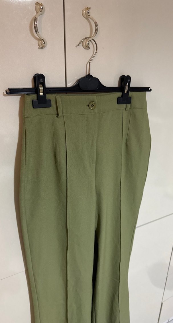 Kadın Haki Pilili Midi Kumaş Pantolon - Görsel 2