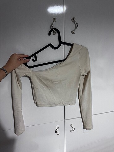 Stradivarius Tek Omuzlu Crop