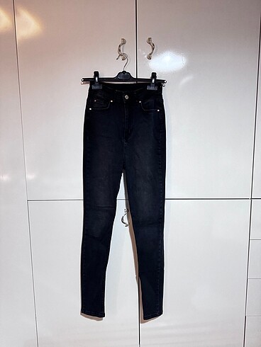 Trendyolmilla Siyah Skinny Jean
