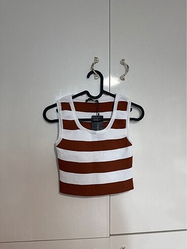 Etiketli Trendyolmilla Crop
