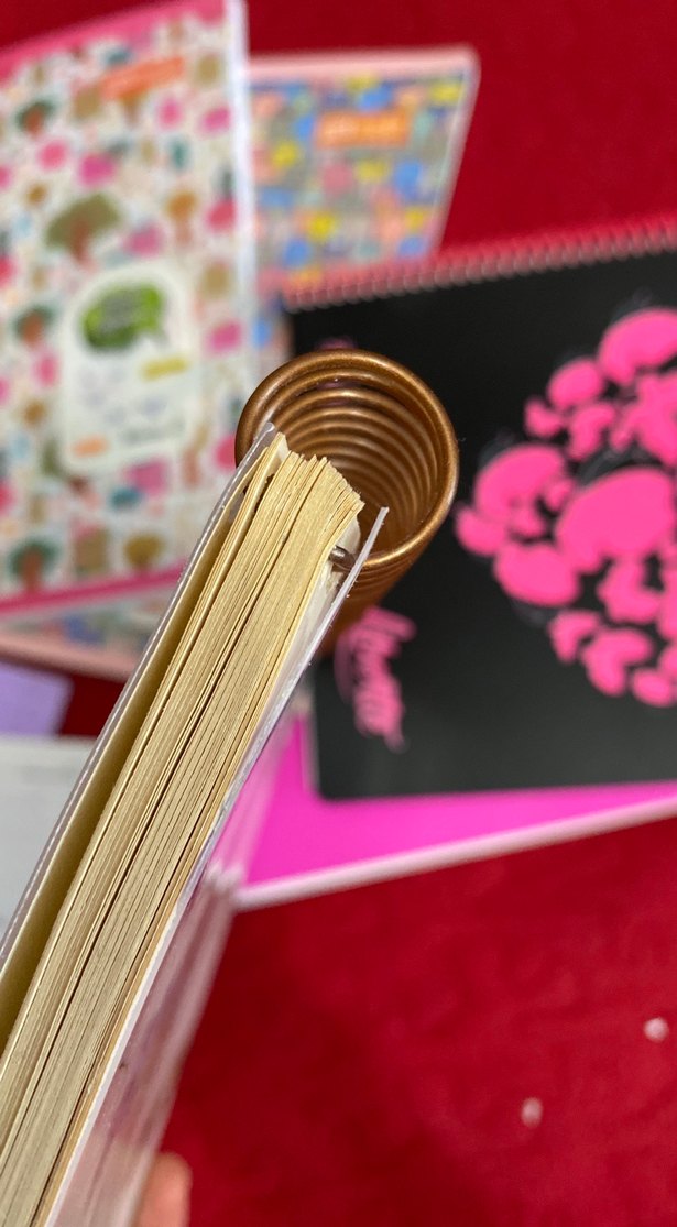 Mor Tüy Desenli Spiralli Defter - Görsel 5