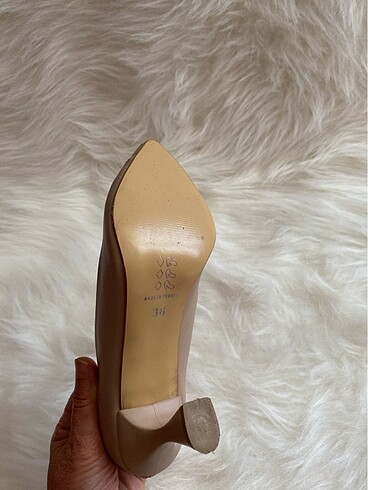 36 Beden ten rengi Renk Yeni stiletto.