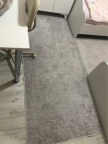 2 adet halı ölçüleri 100/210cm dieri 90/205 cm