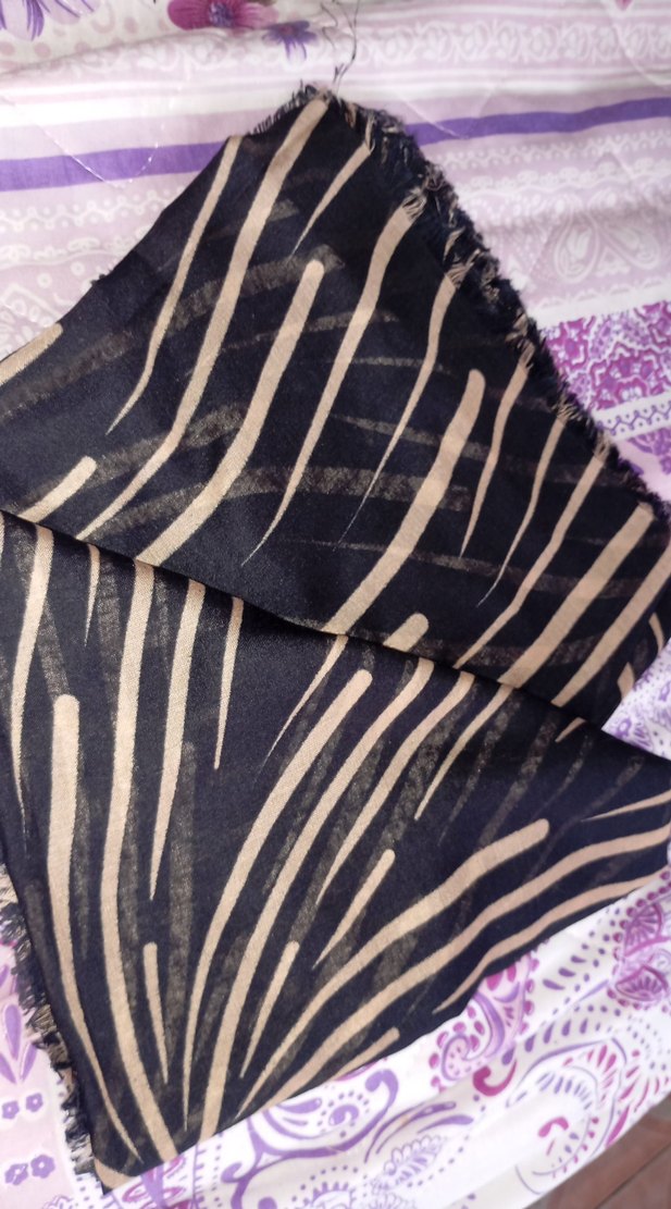 Kadın Siyah Pliseli Bohem eşarp - Görsel 2