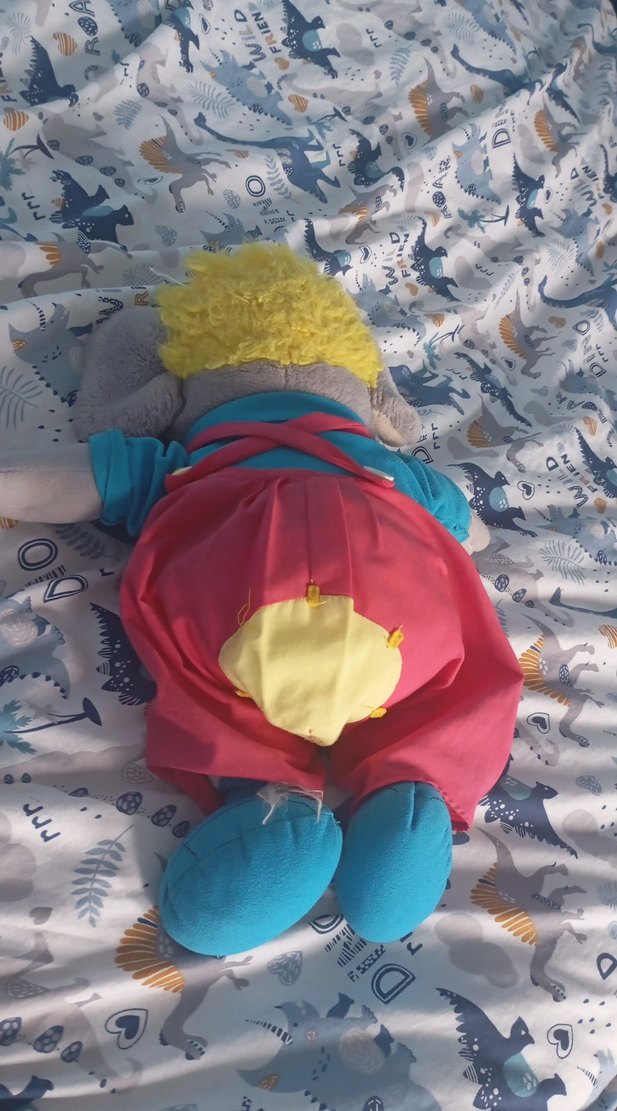 Renkli Giysili Gri Fil Peluş Oyuncak - Görsel 3