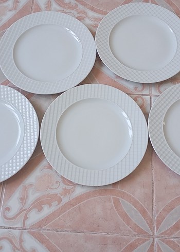 Beyaz Desenli servis Tabağı Seti