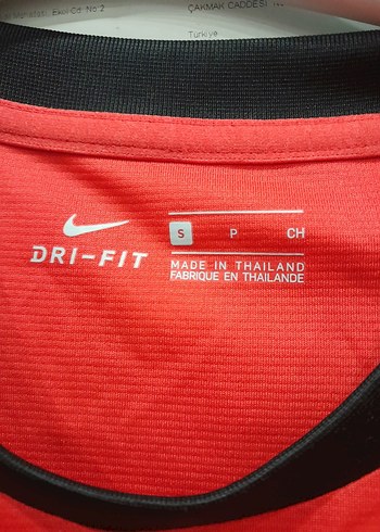 s Beden kırmızı Renk Galatasaray 2022/23 Sezonu Nike Dri-FIT Deplasman Forması