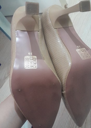 39 Beden Bej Yılan Desenli Stiletto Topuklu Kadın Ayakkabı